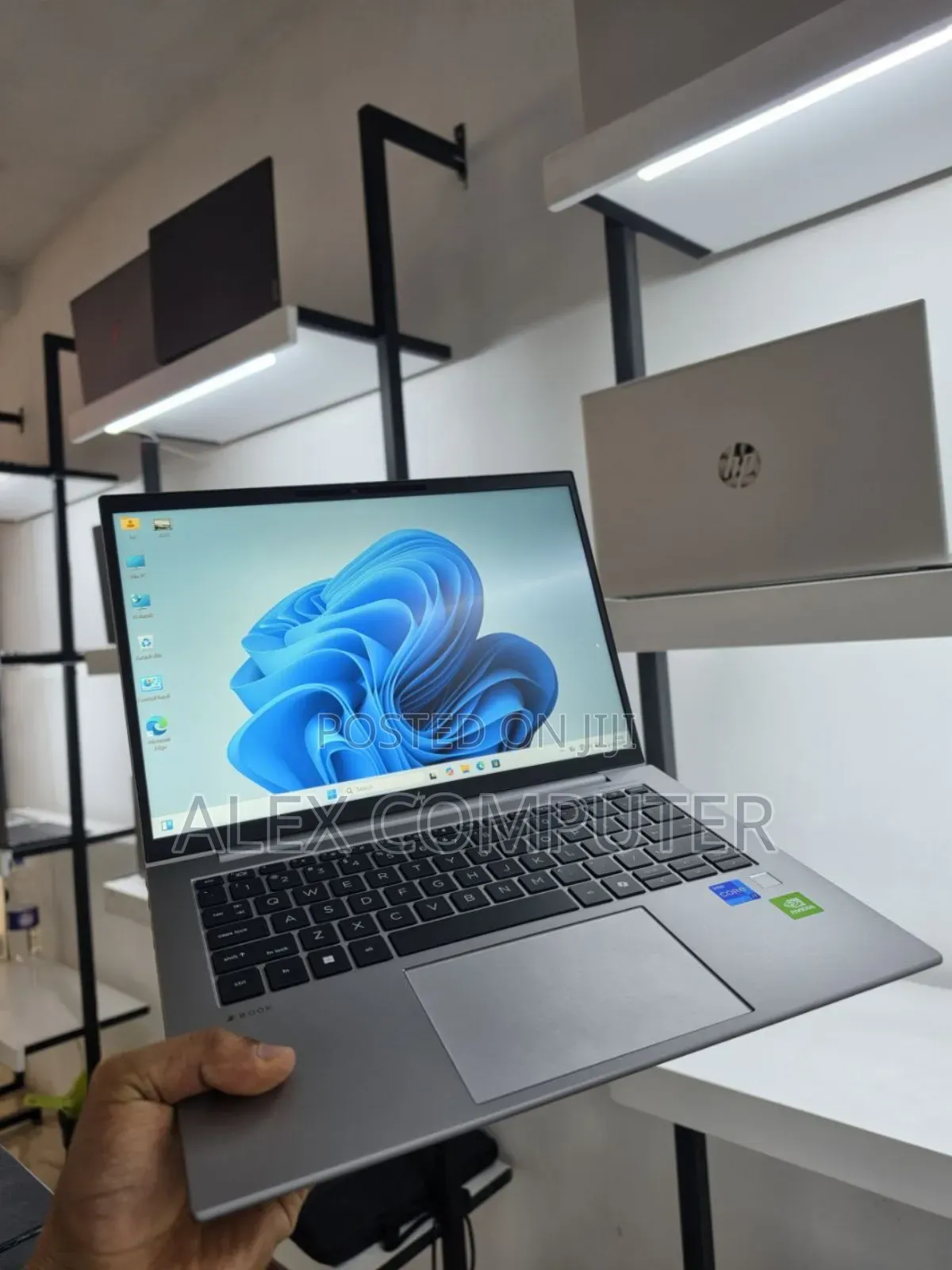 New Laptop HP ZBook Firefly 14 G10 16GB Intel Core i7 SSD 512GB