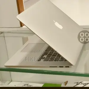 New Laptop Apple MacBook Pro 16GB Intel Core i7 SSD 512GB