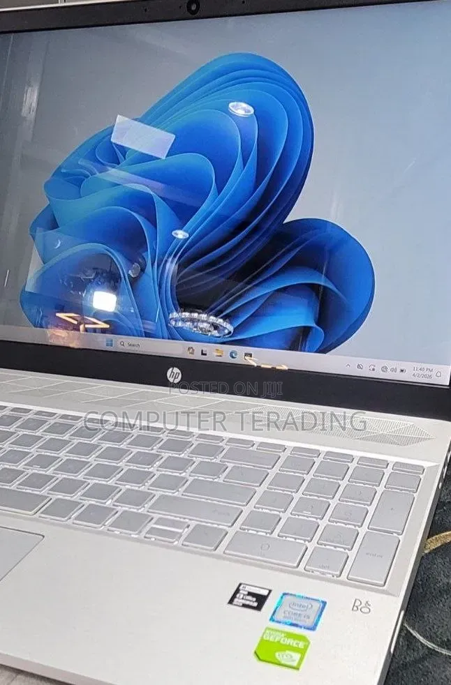 New Laptop HP Pavilion 15 8GB Intel Core i5 SSD 512GB