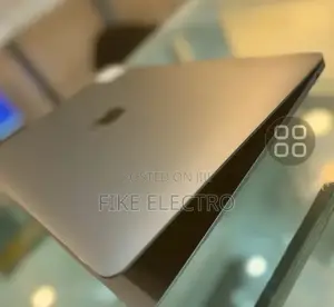 New Laptop Apple MacBook Air 16GB Apple M1 SSD 256GB