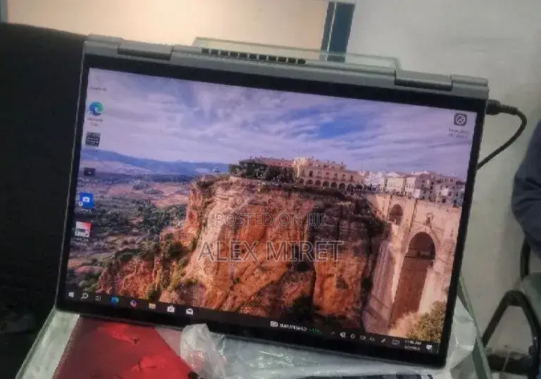 New Laptop Lenovo ThinkPad X1 Yoga 16GB Intel Core i7 SSD 512GB