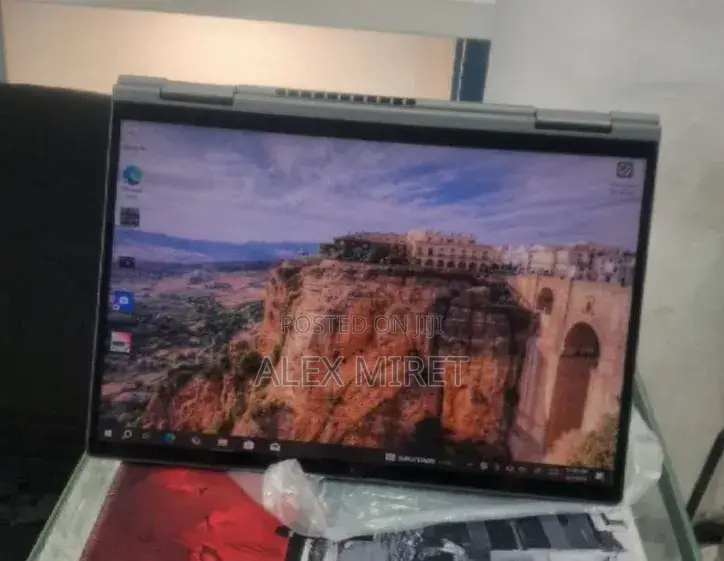 New Laptop Lenovo ThinkPad X1 Yoga 16GB Intel Core i7 SSD 512GB