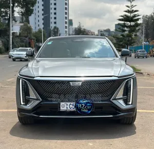 Cadillac Lyriq 2023 Silver
