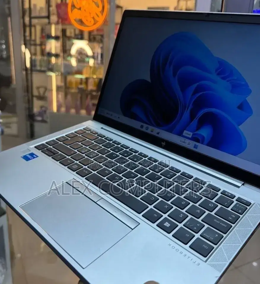 New Laptop HP EliteBook 840 16GB Intel Core i5 SSD 256GB