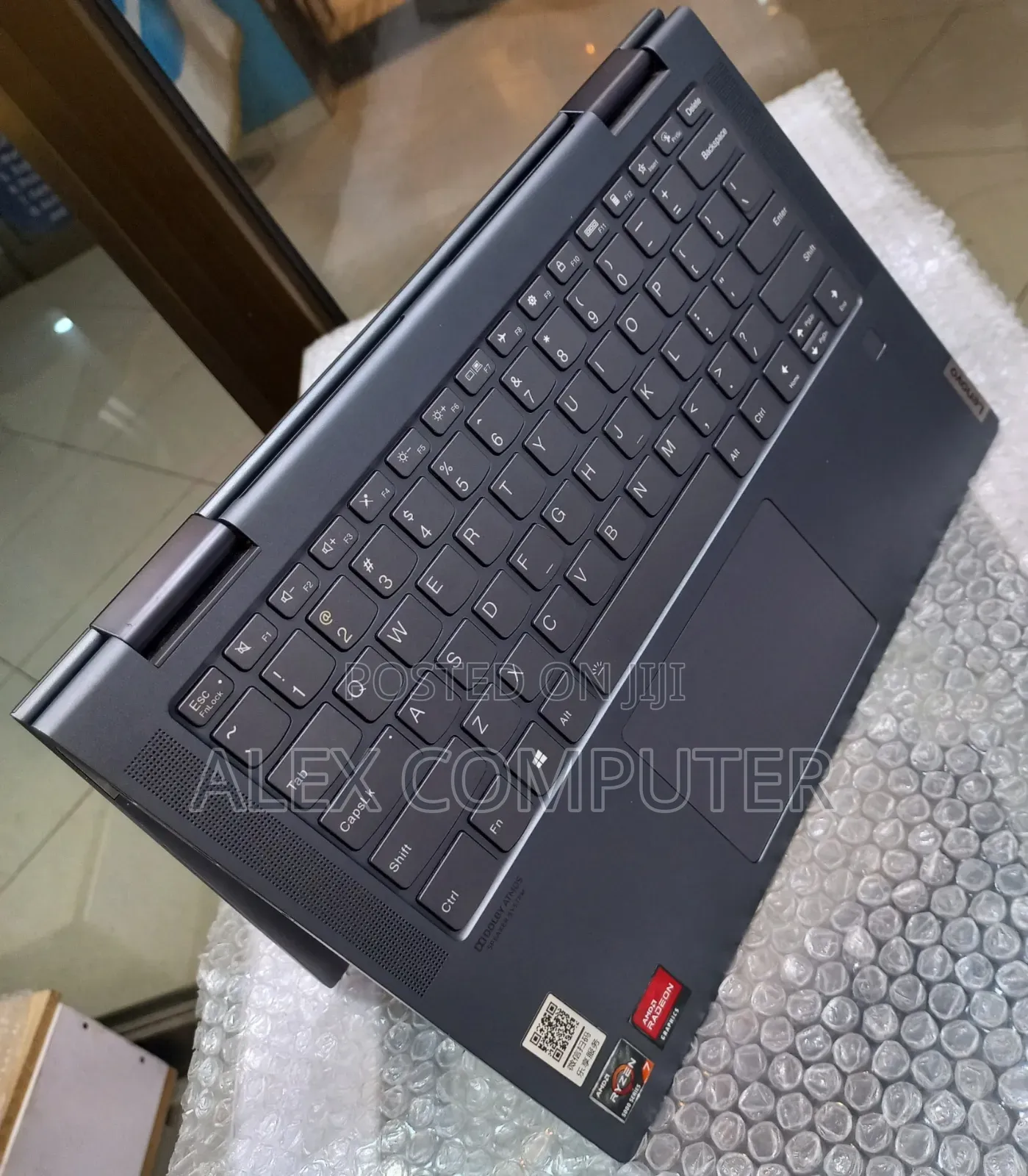 New Laptop Lenovo Yoga 7i 16GB AMD Ryzen 7 SSD 512GB