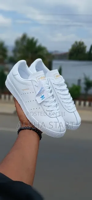 Adidas Topanga. High Master Quality Flat Shoes Made in Vietnam