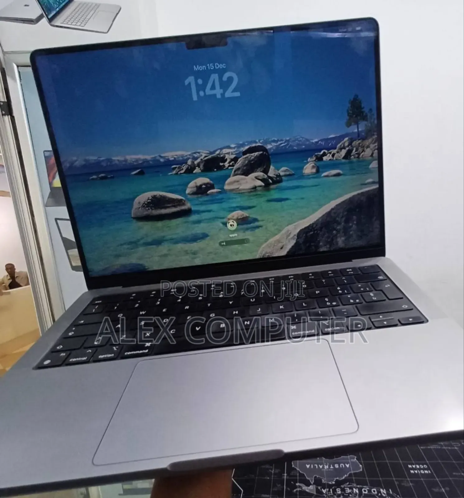 New Laptop Apple MacBook Pro 2021 M1 16GB Apple M1 SSD 512GB