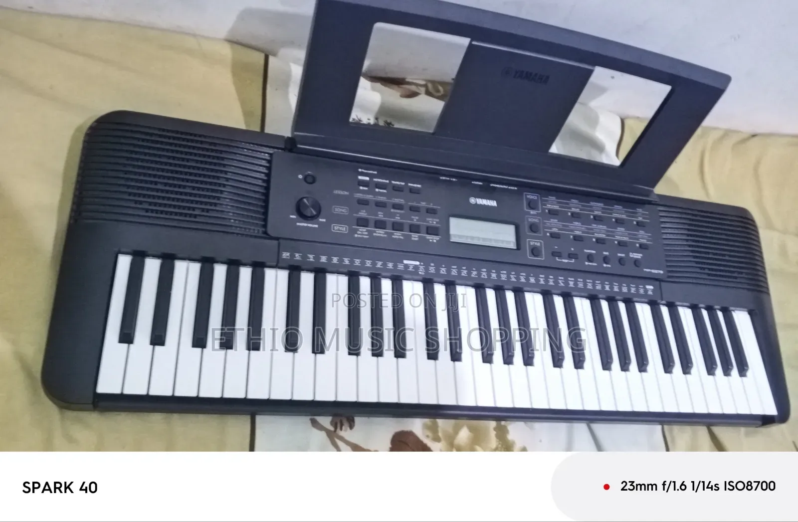 Yamaha PSR E273