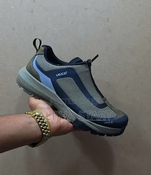 Ecco Water Proof Hiking High Master Quality Shoes for You