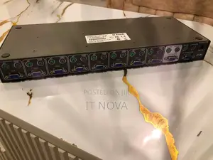 D-Link DKVM-8e 8 Port Ps/2 KVM Switch