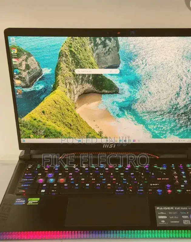 New Laptop MSI Raider GE68HX 13VI-202US 32GB Intel Core i9 SSD 1T
