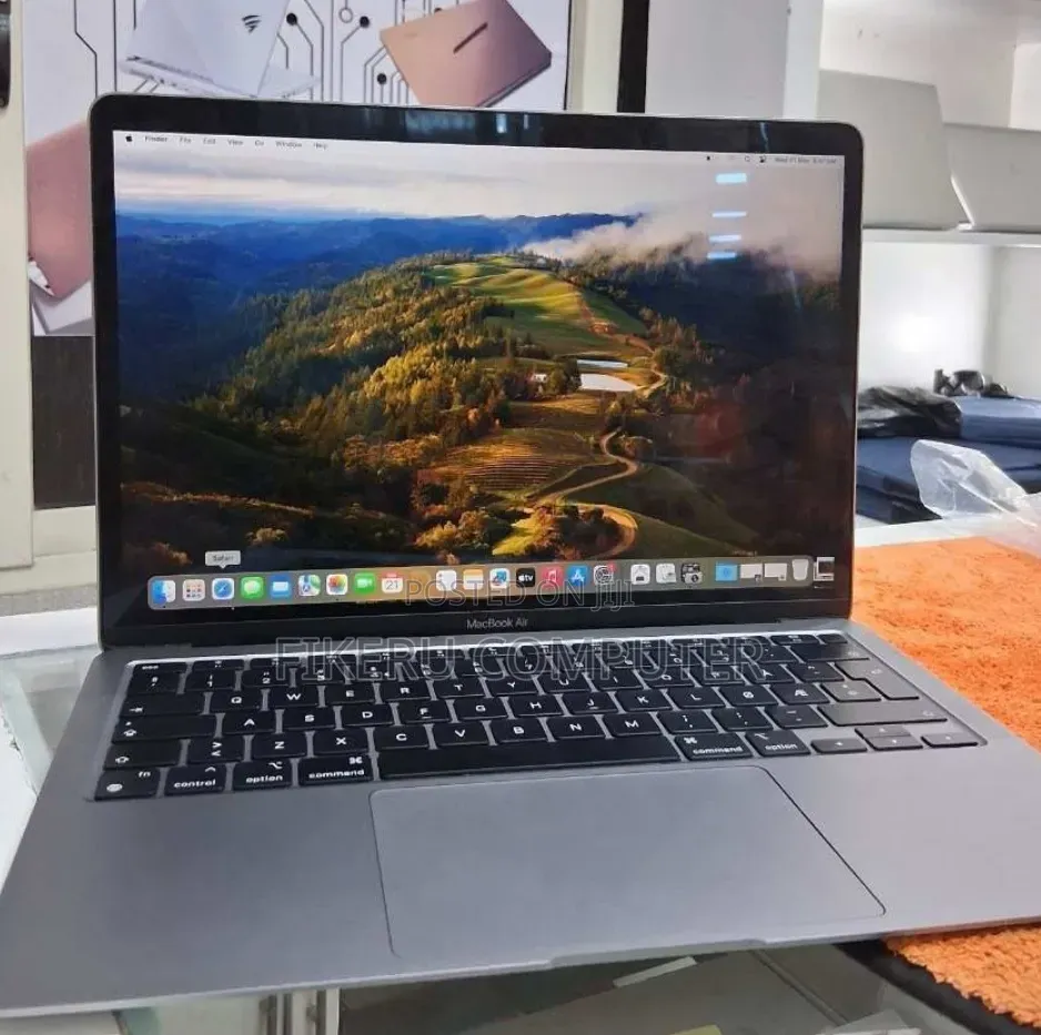 New Laptop Apple MacBook Air 2020 M1 16GB Apple M1 SSD 256GB
