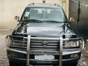 Toyota Land Cruiser 2005 Gray