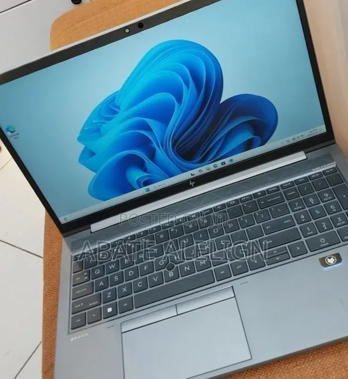 New Laptop HP ZBook Power G7 16GB Intel Core i7 SSD 512GB