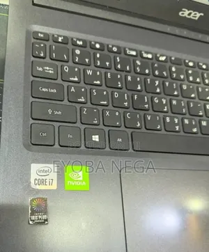 Laptop Acer Aspire 3 8GB Intel Core i7 HDD+SSD 1.5T