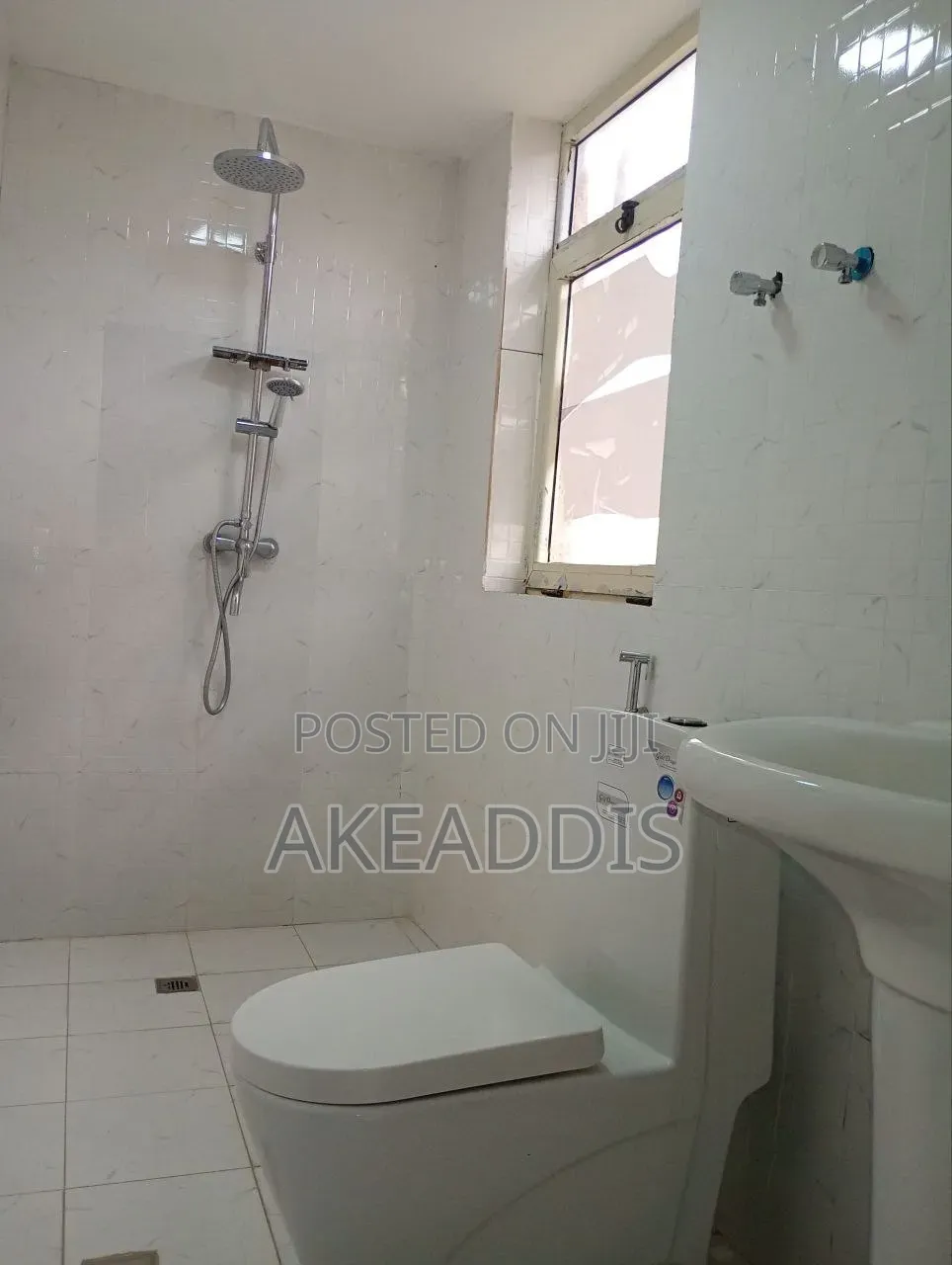Furnished 2bdrm Condo in Bole Ayat for sale