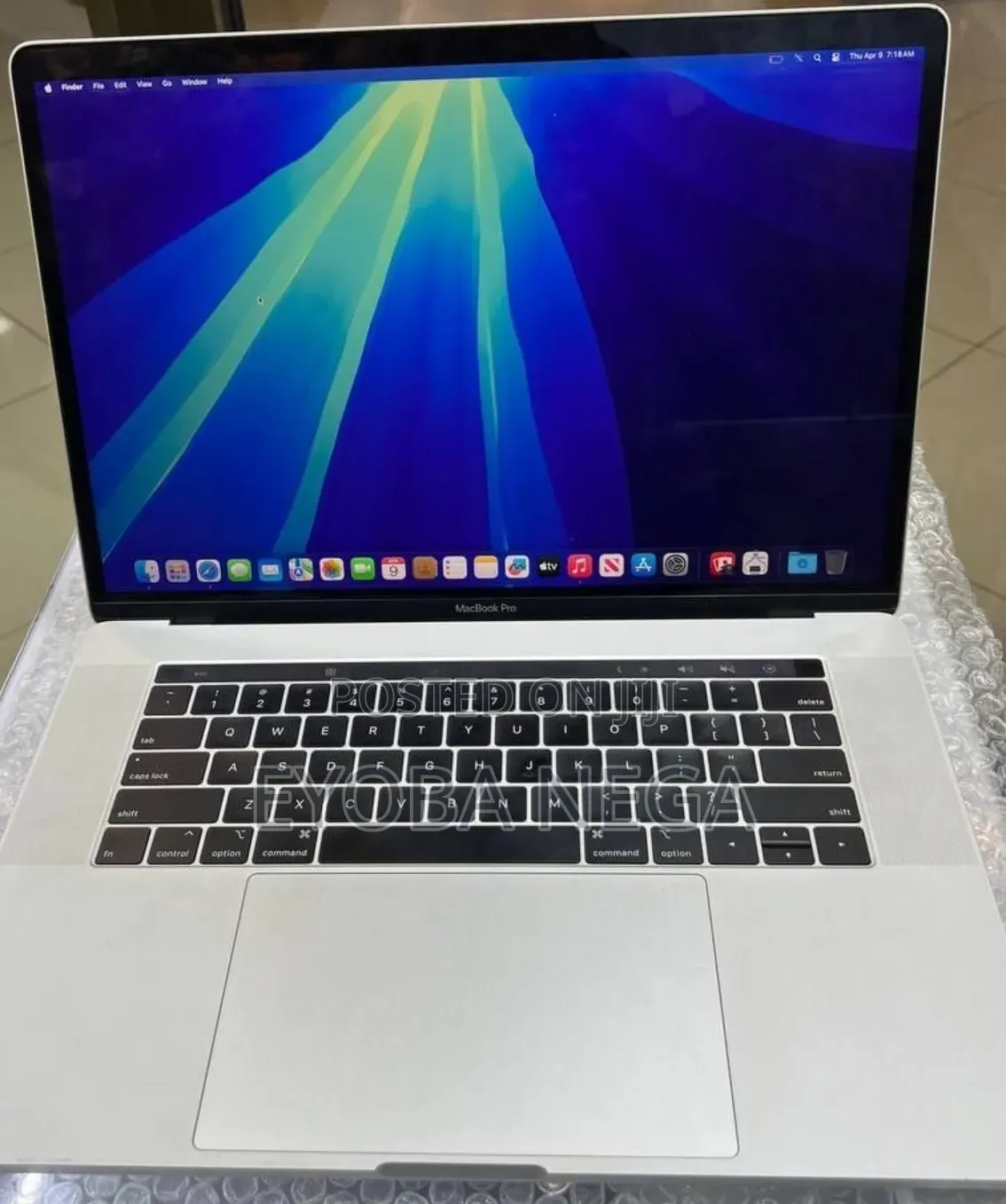 Laptop Apple MacBook Pro 2018 16GB Intel Core i7 SSD 256GB