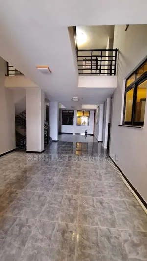 2bdrm Apartment in 4 ኪሎ, Arada for rent