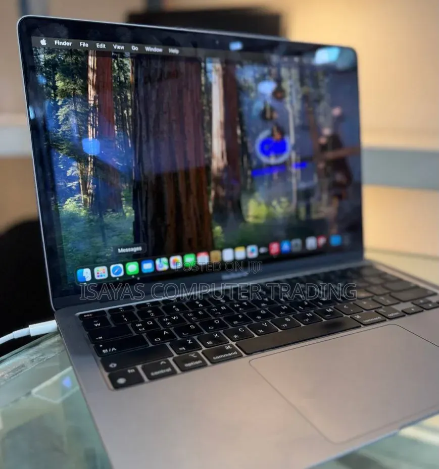 New Laptop Apple MacBook Air 2020 M1 16GB Apple M1 SSD 256GB
