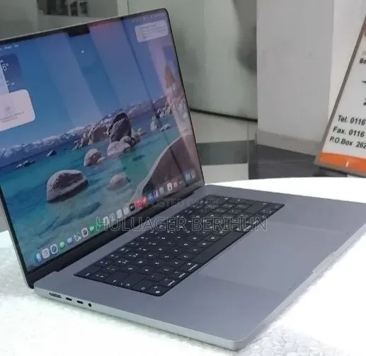 New Laptop Apple MacBook Pro 2021 M1 Max 64GB Apple M1 Max SSD 1T