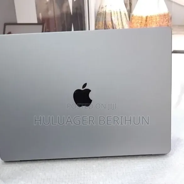 New Laptop Apple MacBook Pro 2021 M1 Max 64GB Apple M1 Max SSD 1T