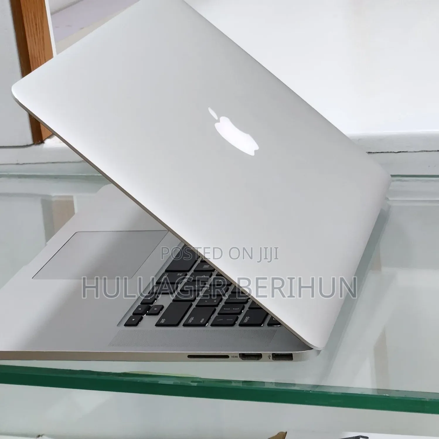 New Laptop Apple MacBook Pro 2015 16GB Intel Core i7 SSD 512GB