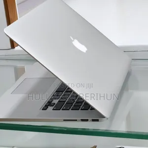 New Laptop Apple MacBook Pro 2015 16GB Intel Core i7 SSD 512GB