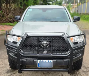 Toyota Tacoma 2020 Blue