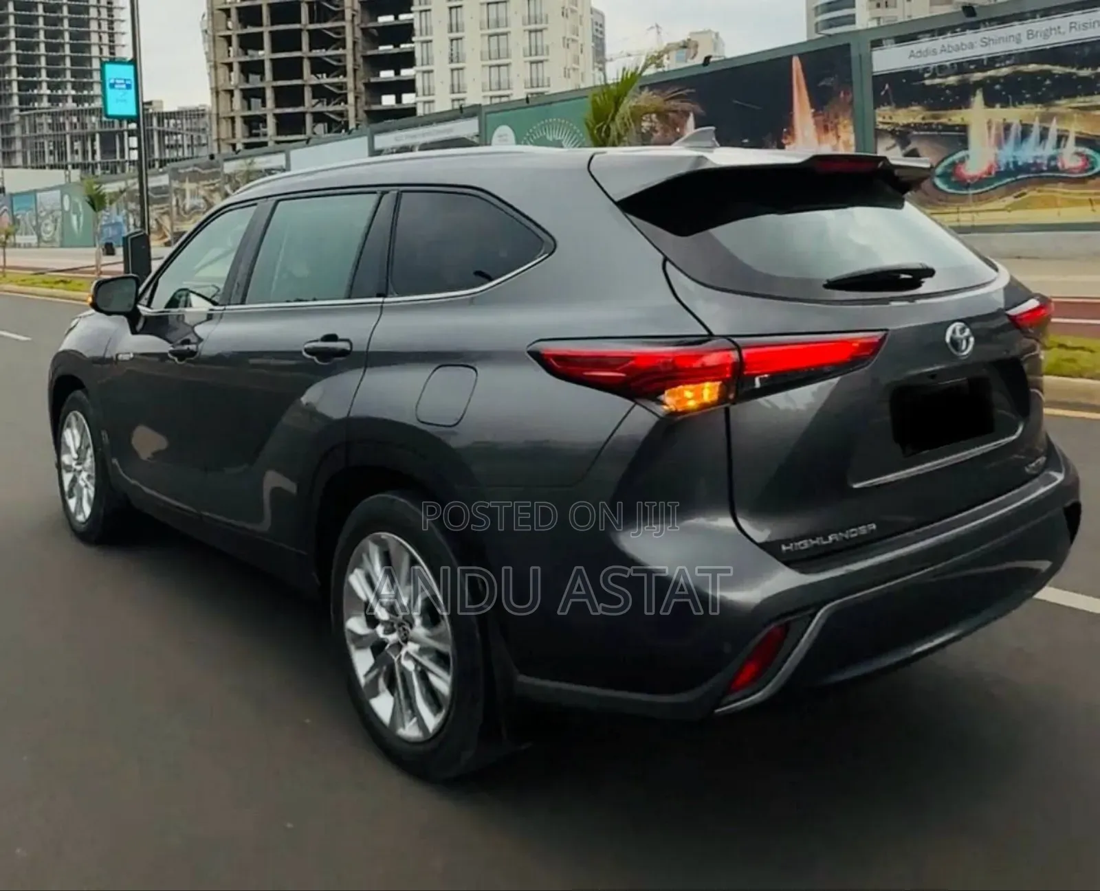 Toyota Highlander Hybrid Limited AWD 2024 Gray