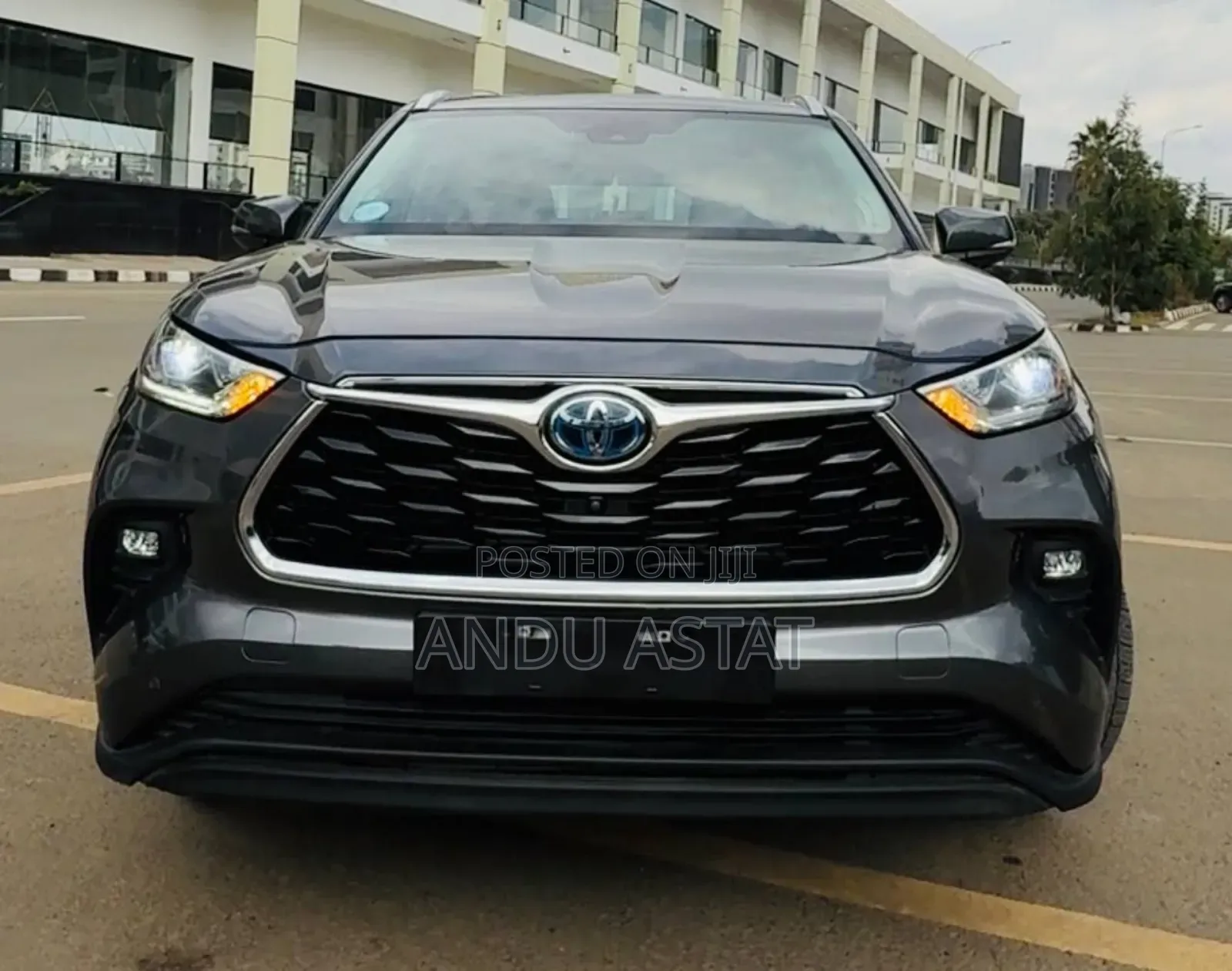 Toyota Highlander Hybrid Limited AWD 2024 Gray