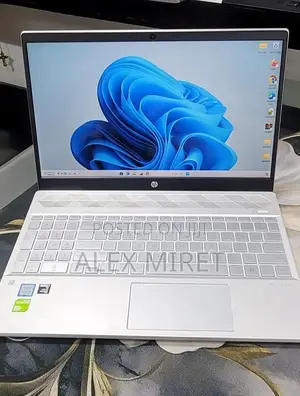 New Laptop HP Pavilion 15 8GB Intel Core i5 SSD 512GB