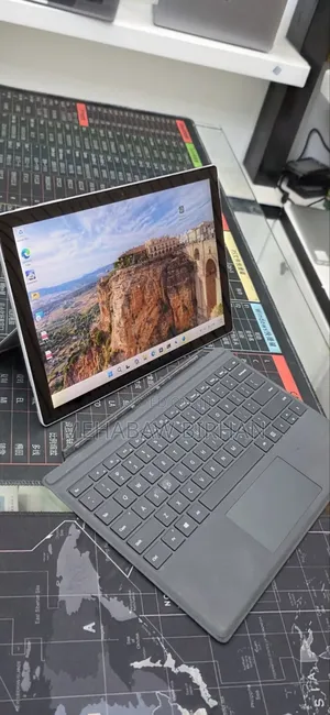 New Laptop Microsoft Surface Pro 7 16GB Intel Core i7 SSD 512GB