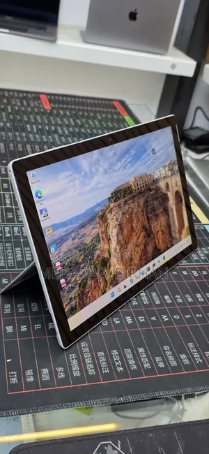 New Laptop Microsoft Surface Pro 7 16GB Intel Core i7 SSD 512GB