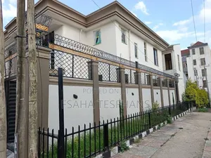 6bdrm House in G+2 House, Yeka for rent