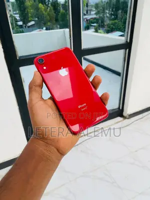New Apple iPhone XR 128 GB Red
