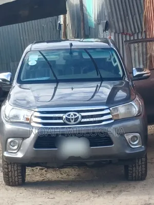 Toyota Hilux 2017 Blue