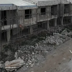 6bdrm Villa in ቅድስት አየነው, Nifas Silk-Lafto for sale