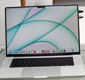 New Laptop Apple MacBook Pro 2015 16GB Intel Core i7 SSD 512GB