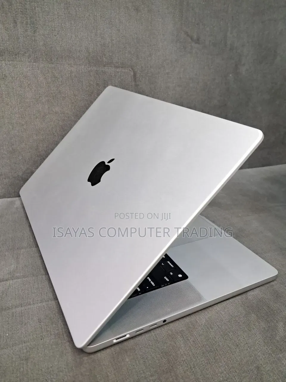 New Laptop Apple MacBook Air 2020 M1 32GB Apple M1 Max SSD 1T
