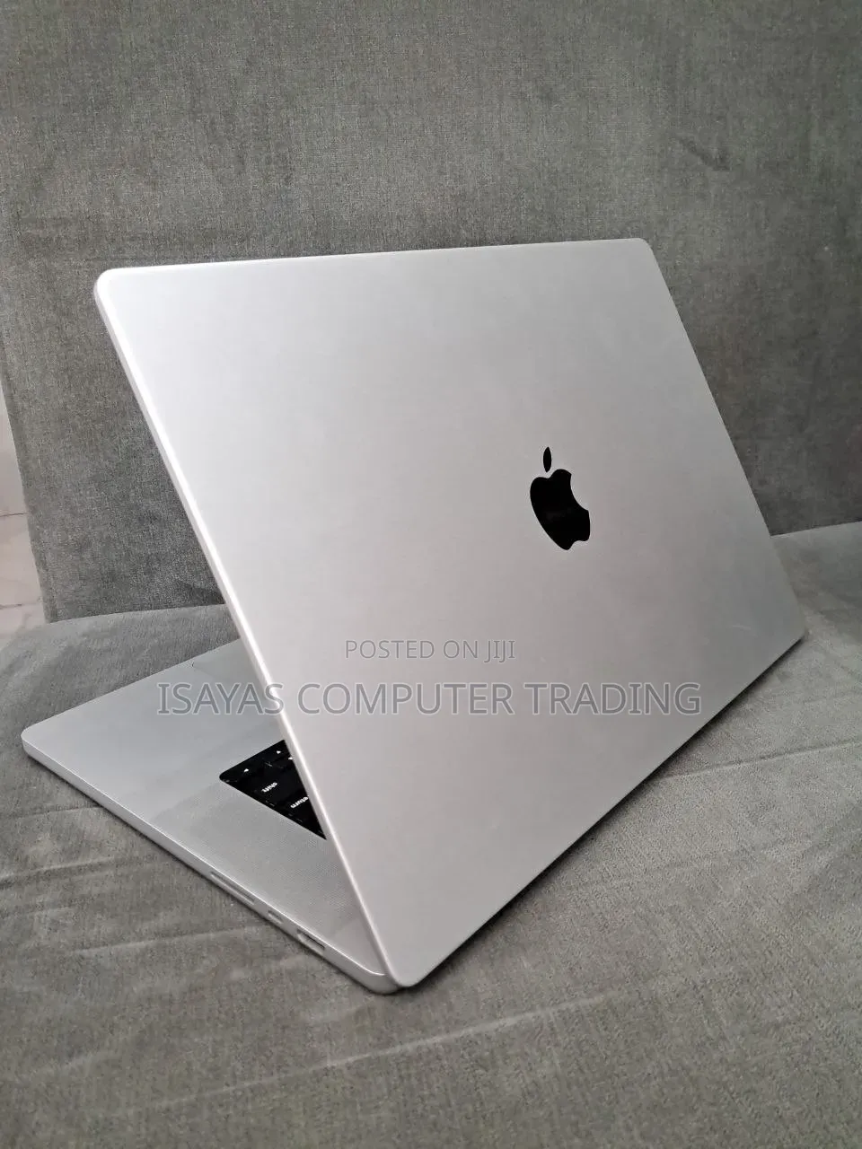 New Laptop Apple MacBook Air 2020 M1 32GB Apple M1 Max SSD 1T