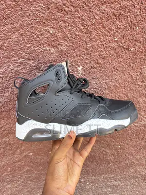 Jordan Flight Club Black and White