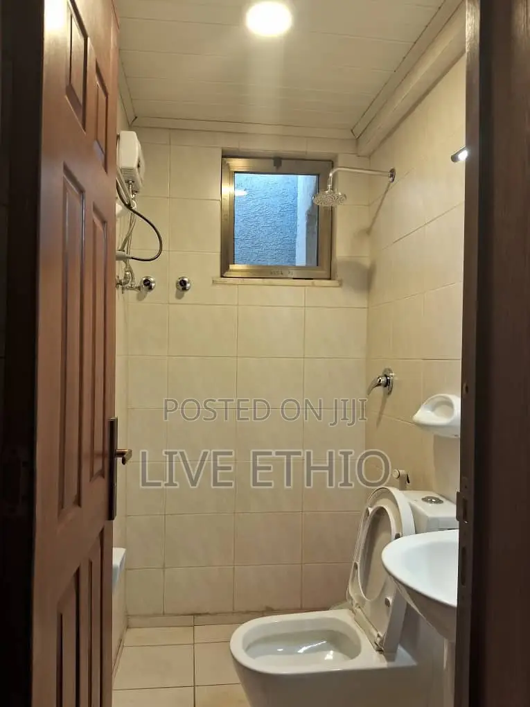 Furnished 5bdrm House in Bole for rent