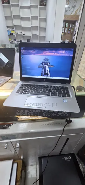 New Laptop HP EliteBook 840 8GB Intel Core i5 SSD 256GB