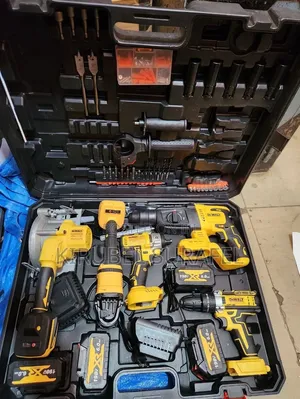 Dewalt 5 in 1 Toolset