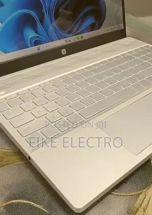 New Laptop HP Pavilion 15 8GB Intel Core i5 SSD 512GB