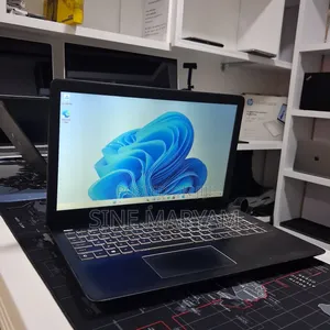 Laptop HP Pavilion 15 8GB Intel Core i7 HDD 1T