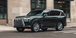 New Lexus LX 700h 2025 Green