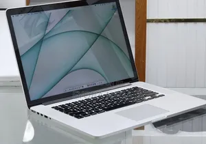 Laptop Apple MacBook Pro 2015 16GB Intel Core i7 SSD 512GB