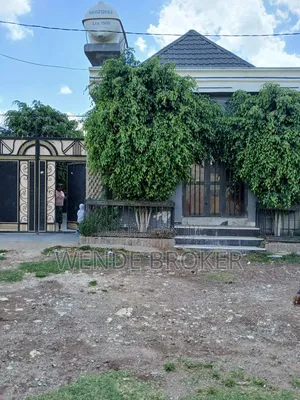 Furnished 6bdrm House in ዱከም ከተማ, Oromia-Finfinne for sale