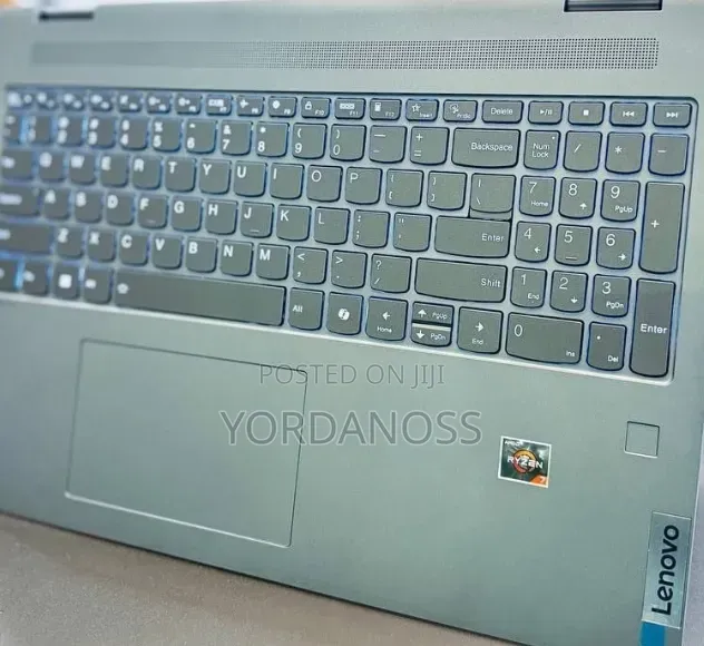 New Laptop Lenovo Yoga 7i 16GB AMD Ryzen 7 SSD 512GB